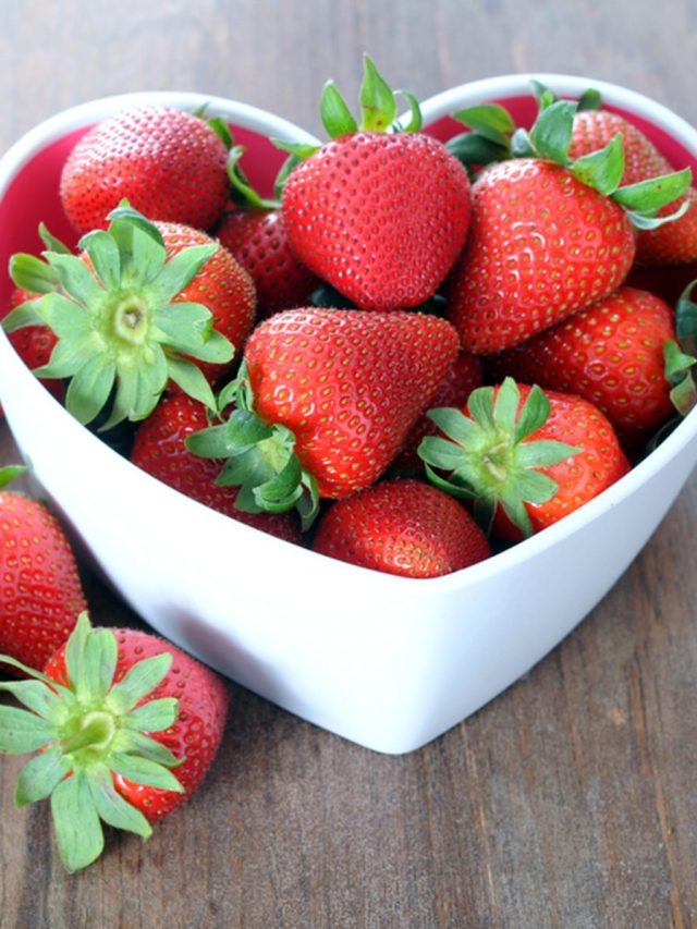 Read more about the article Strawberry: A Nutrient-Rich Superfruit Powerhouse