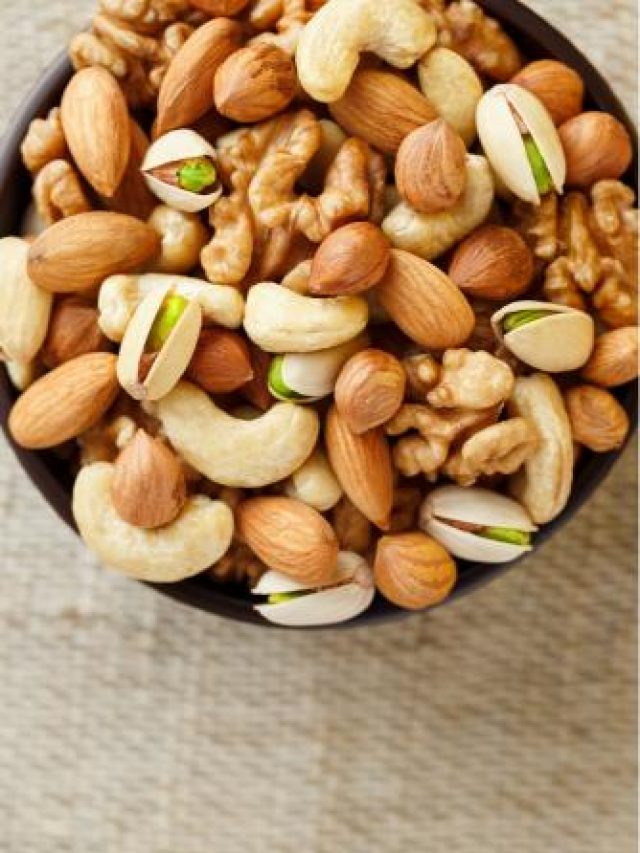 Read more about the article The Benefits of Nuts for Strong, Shiny Locks